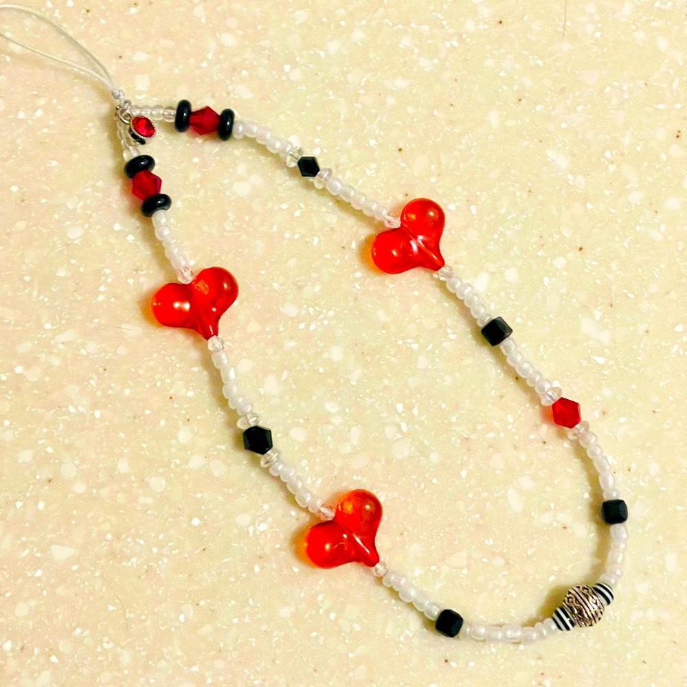Phone String!! Red and black theme! ❤️🖤